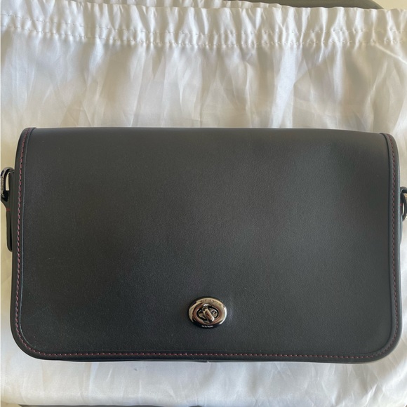 Coach Turn lock crossbody - Picture 13 of 16